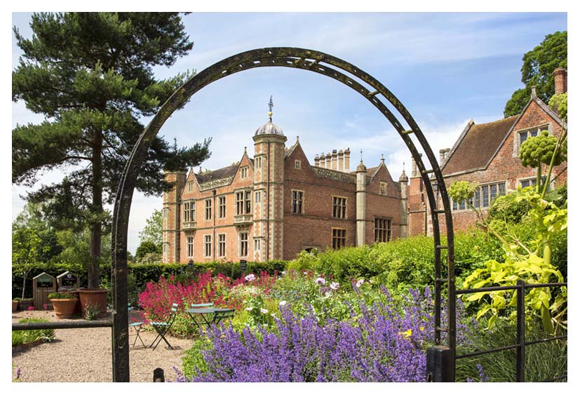 A Victorian home set in landscaped deer park overlooking the river Avon on the edge of Shakespeare’s Stratford, Charlecote Park has been part of this corner of rural Warwickshire for centuries. Still the Lucy family home after 900 years,